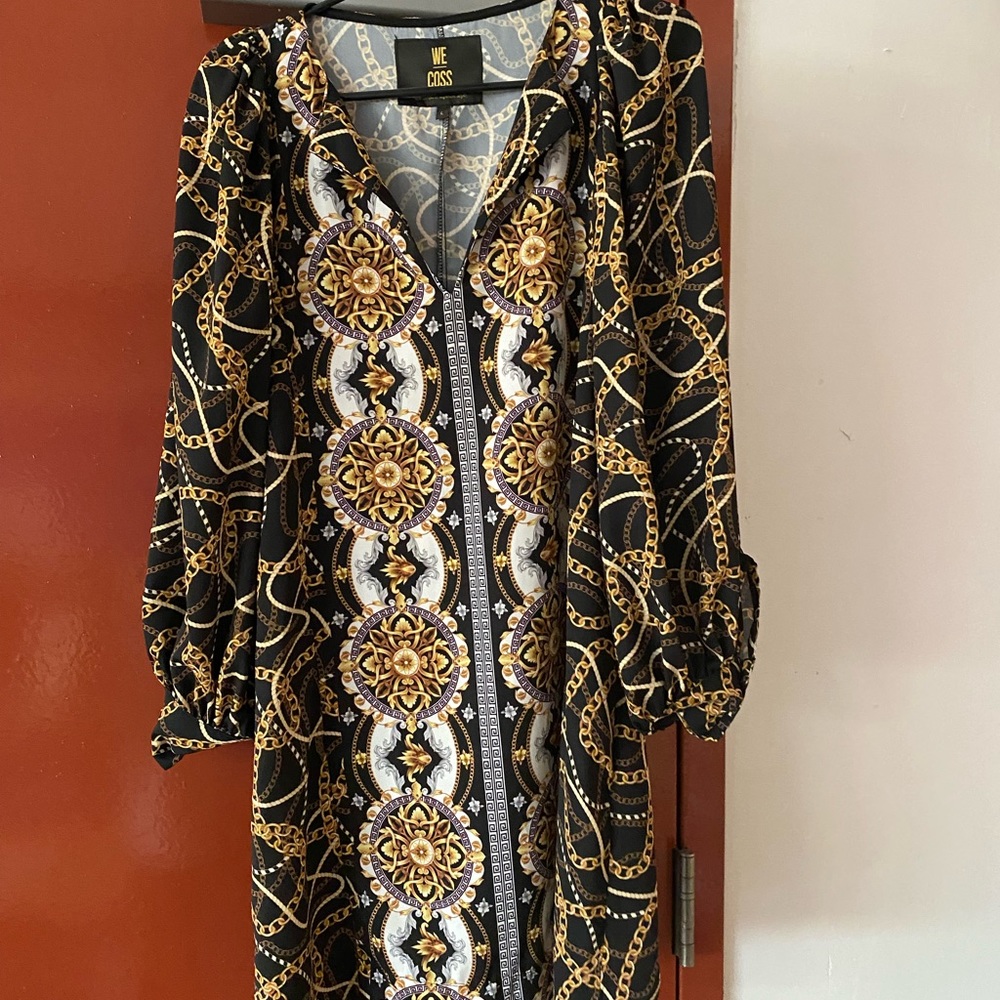 Beautiful dress soft fabric only worn once